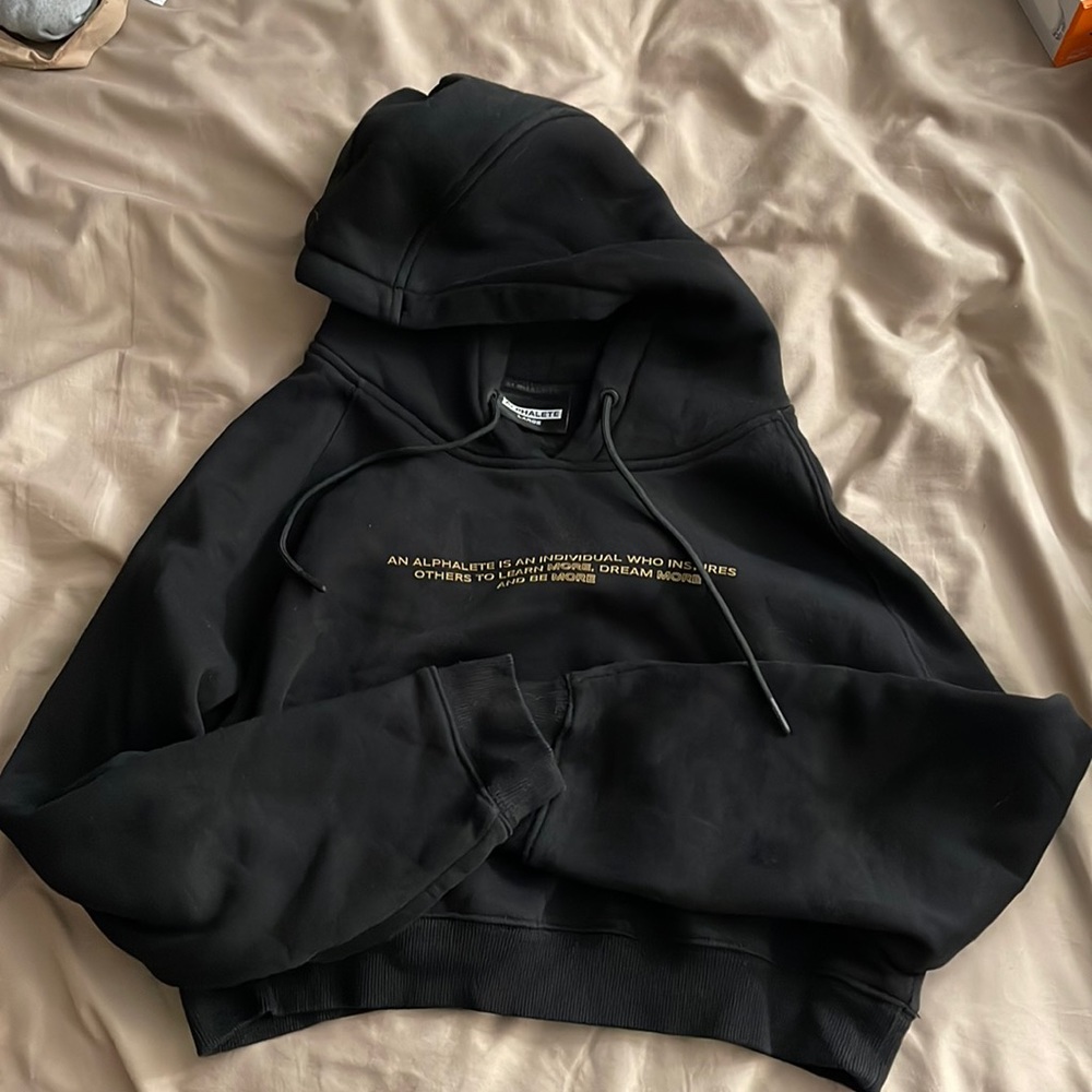 Alphalete hoodie